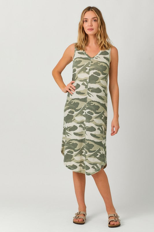 Mystree Camo V Neck Midi Dress L