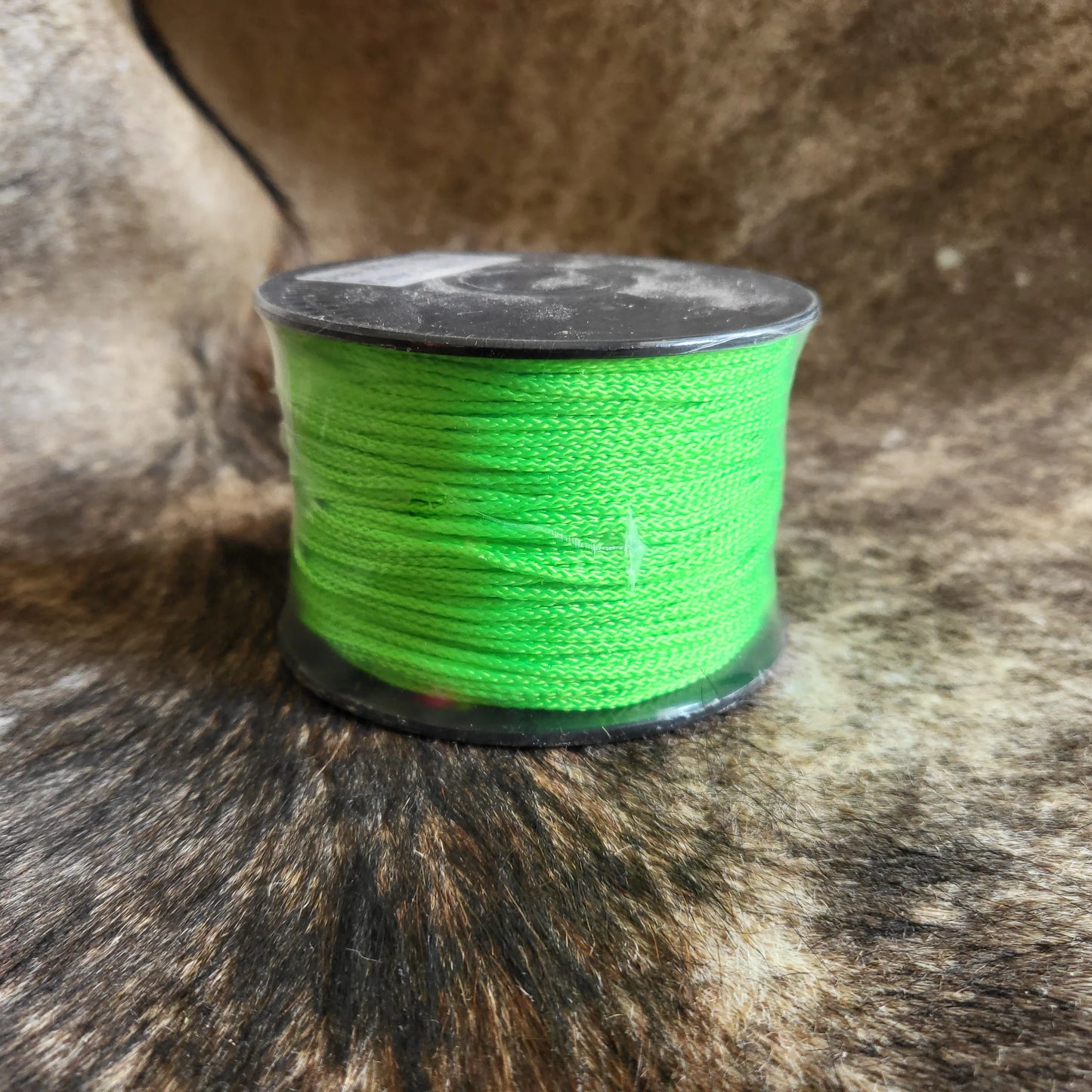 Fluorescent Breakaway String